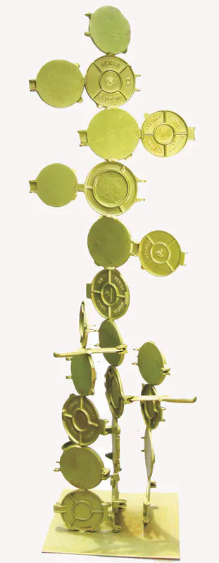 <p>Tótem de la Diosa del maíz|Metales varios con acrílicos | 166 x 54 x 60 cms |2011</p>
