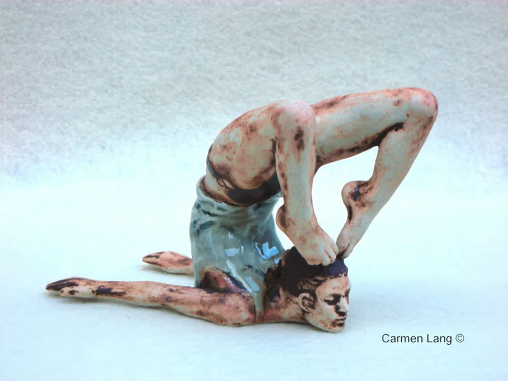 <p>Acrobata | Porcelana | 9 x 13 x 13 cm | 2007</p>
