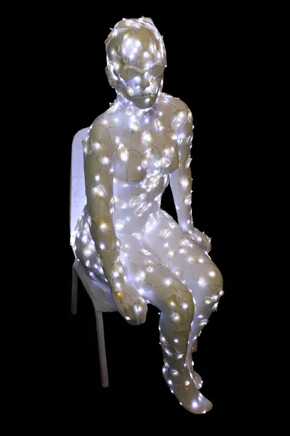 <p>Light season 2016 Yeso cerámico laca automotiva silla y luz 134 x 64x 85 cm.</p>
