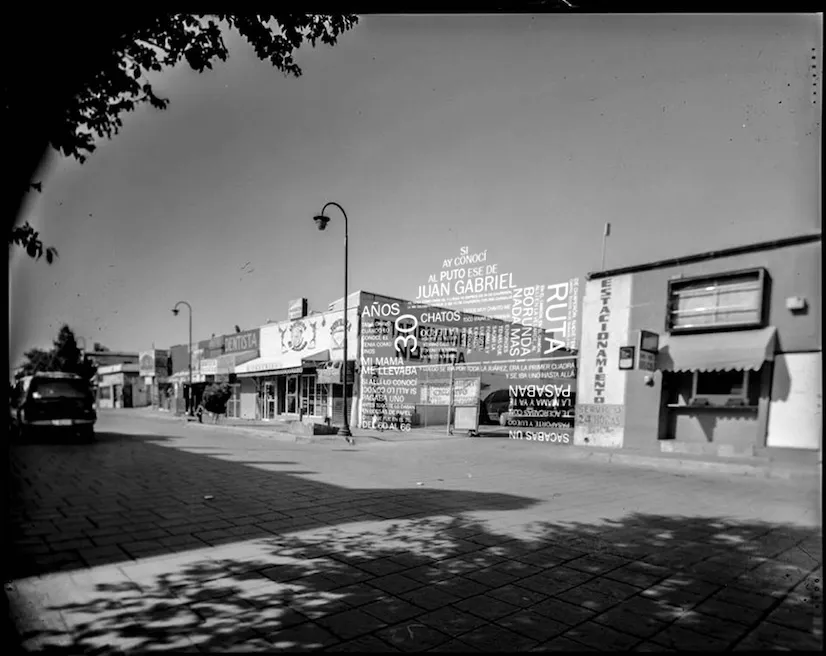 <p>Narrativas del espacio efímero. Reconstrucción de Cd.Juárez por medio del relato | 2013 | Fotografíadigital y en placa 4 x 5 85 x 75 cm</p>

